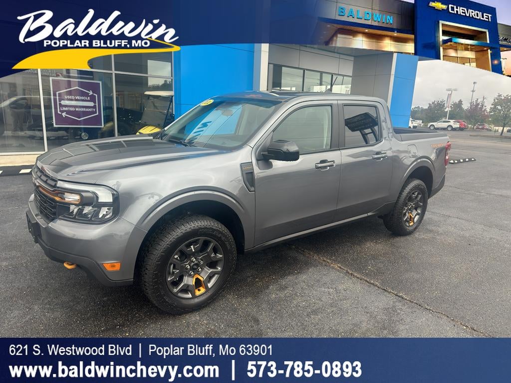 2024 Ford Maverick LARIAT Advanced in Gray — front three-quarter view