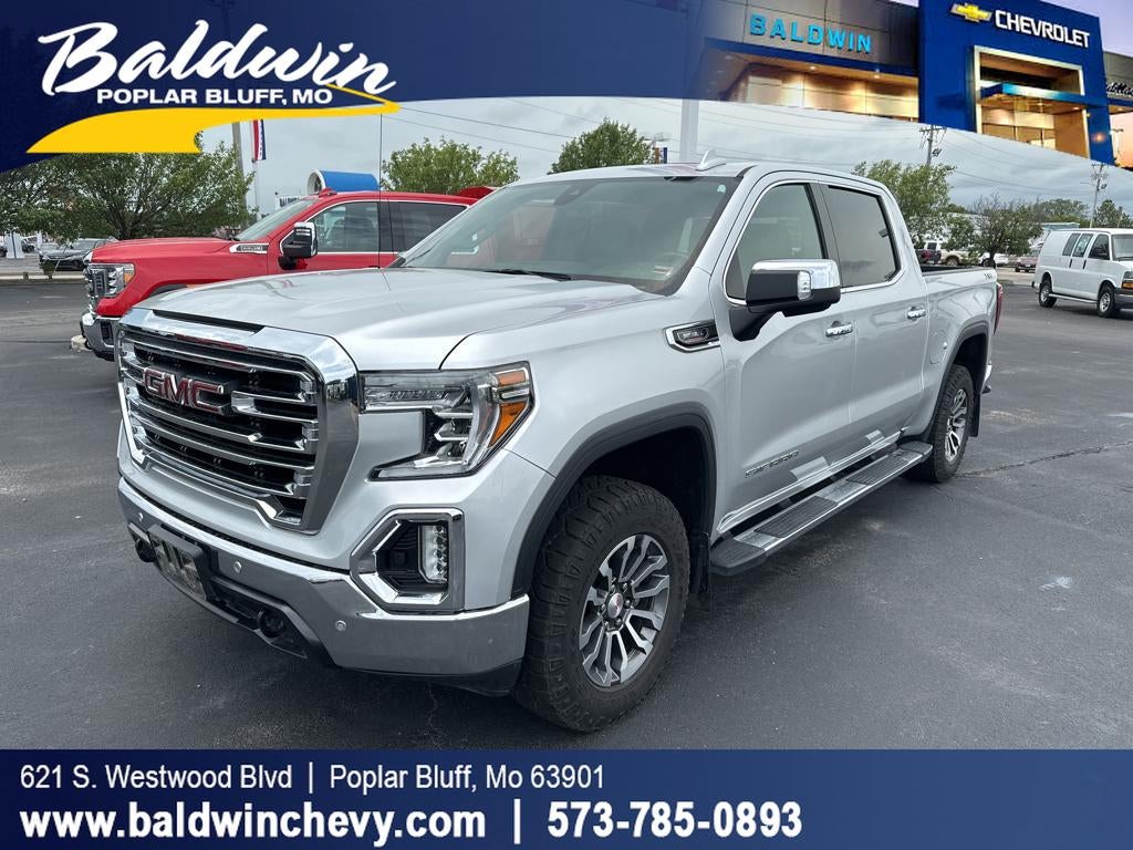 2021 GMC Sierra 1500 SLT in Quicksilver Metallic — front three-quarter view